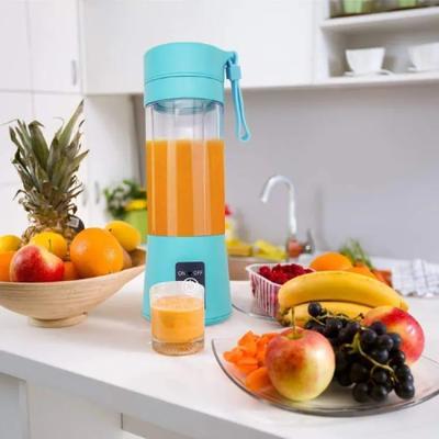 Portable & Rechargeable Electric Juicer Blender